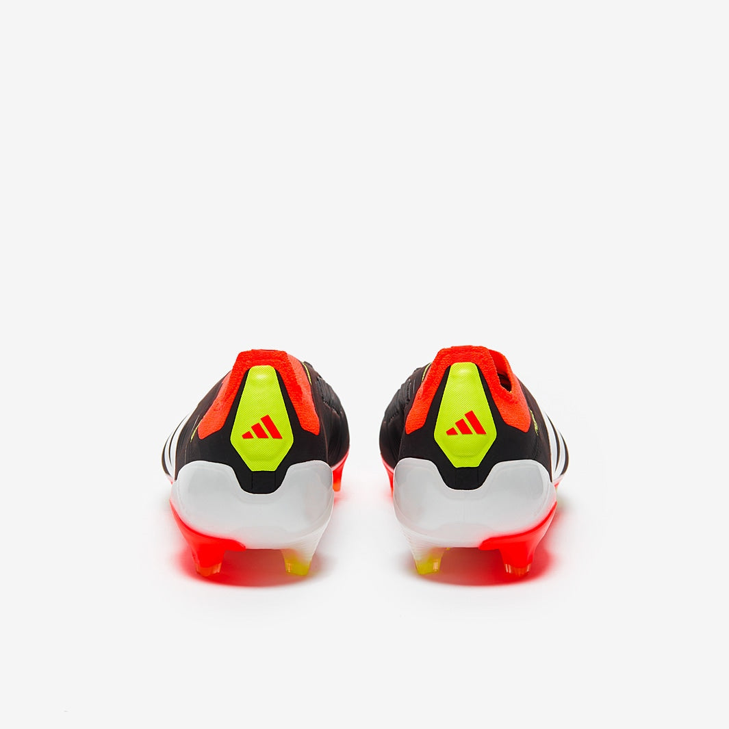 ADIDAS PREDATOR ELITE LACELESS SOLAR ENERGY FG - SoccerSole