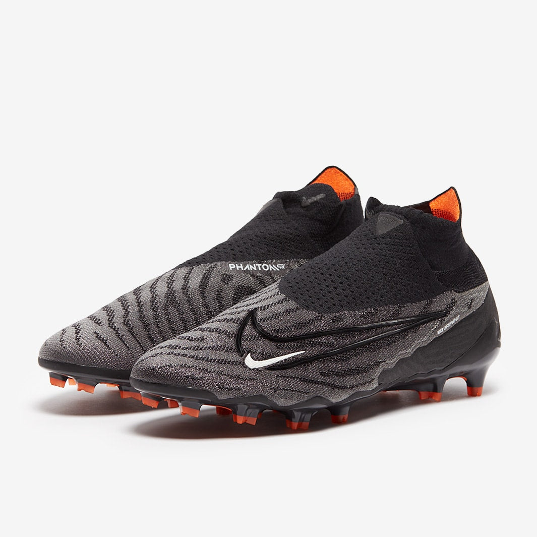 Nike Phantom GX DF Black Pack FG - HIGH - SoccerSole