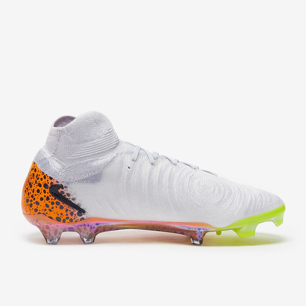Nike Phantom Luna 2 Safari FG - HIGH - SoccerSole