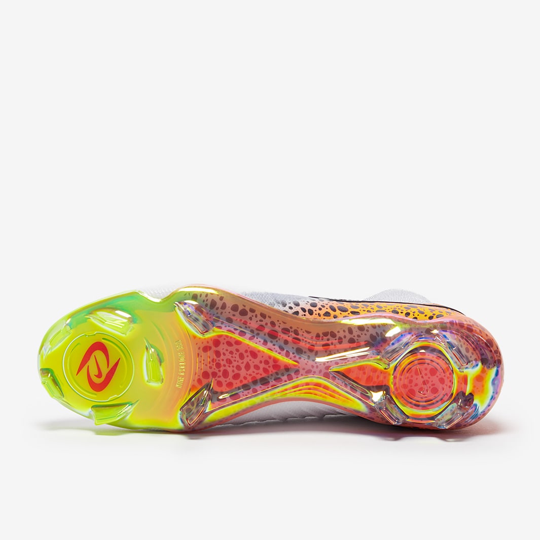 Nike Phantom Luna 2 Safari FG - HIGH - SoccerSole