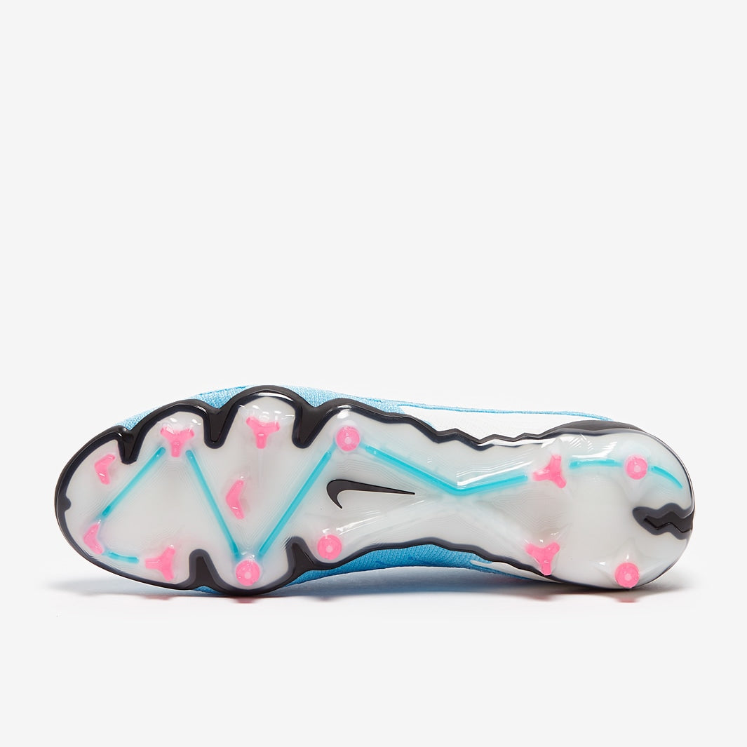 Nike Phantom GX Blast FG - SoccerSole