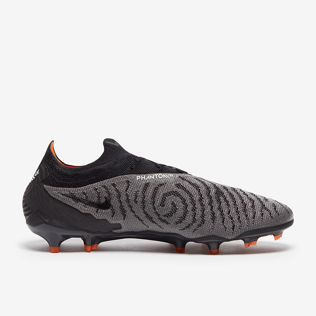 Nike Phantom GX Black Pack FG - SoccerSole