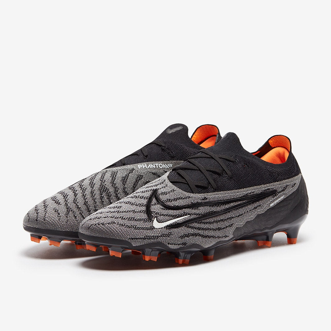 Nike Phantom GX Black Pack FG - SoccerSole