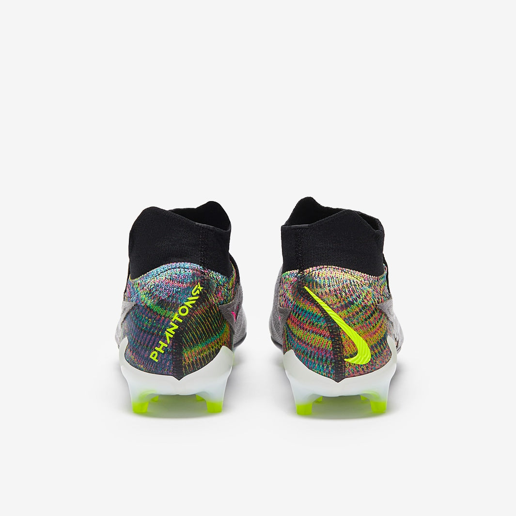 Nike Phantom GX DF Link FG - SoccerSole