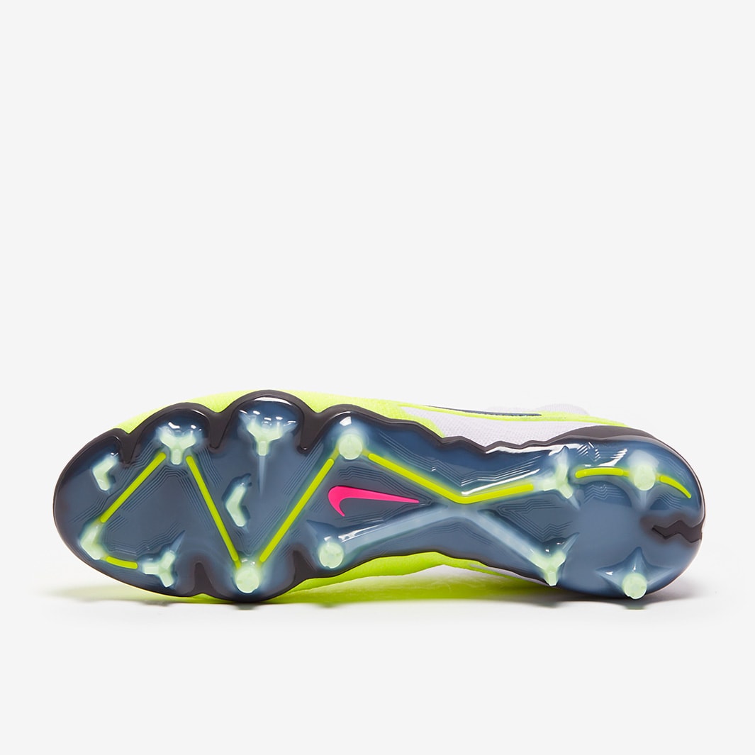 Nike Phantom GX FG 2 - HIGH - SoccerSole