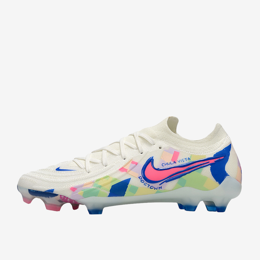 Nike Phantom Luna 2 Elite FG - SoccerSole