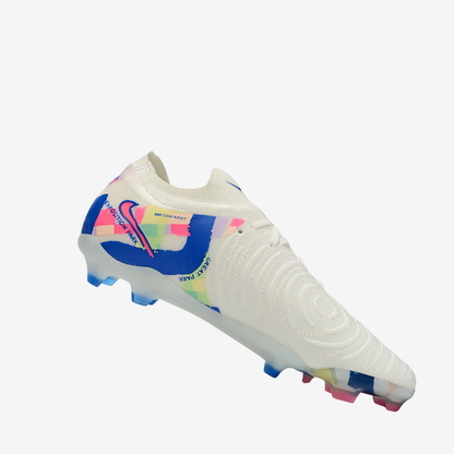 Nike Phantom Luna 2 Elite FG - SoccerSole